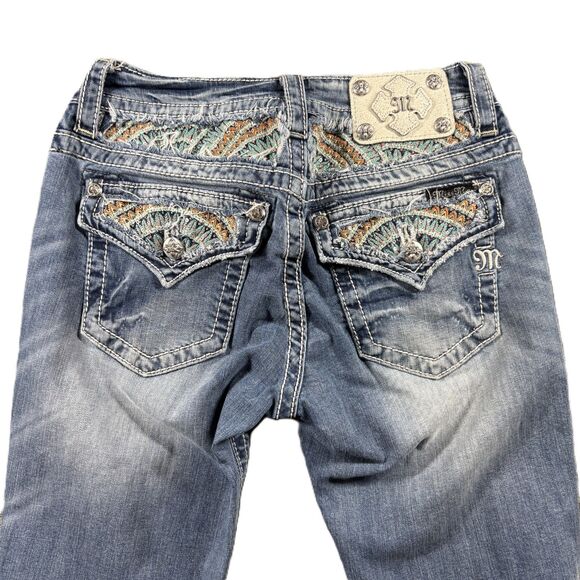 Miss Me Women Jeans Relaxed Boot Flap Pockets Embroidered Rhinestones 26x34 I126 - Picture 1 of 13